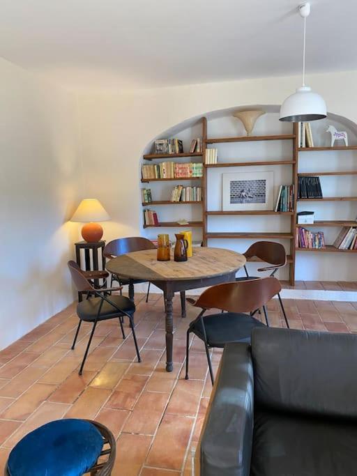 Bed and Breakfast Le Nomade En Provence Bouchet  Экстерьер фото
